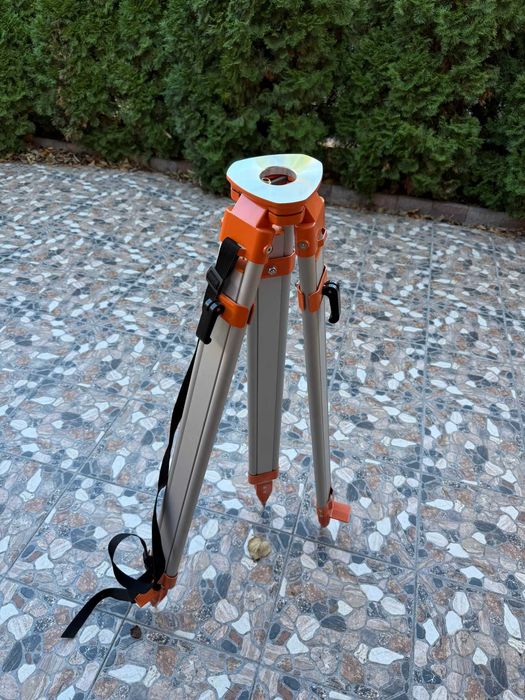 Vand Nivela optica Qeo Fennel FN 24 noua