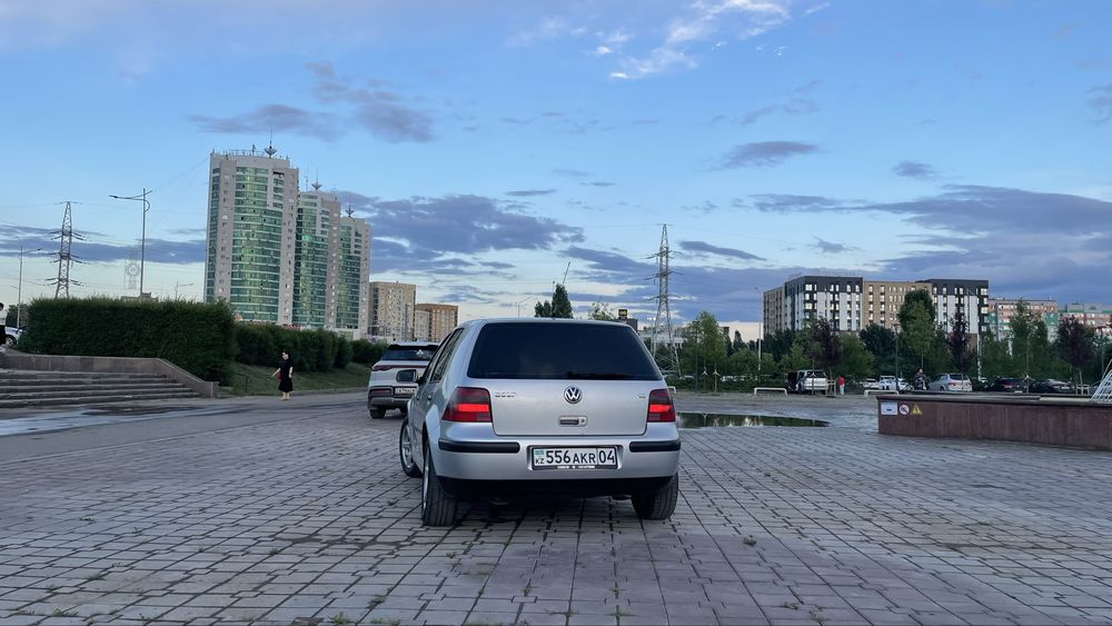 Гольф 4 очень в хорошем состояние