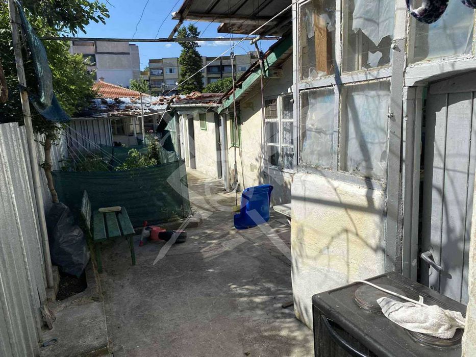 Продава се Къща в Карнобат - 87 кв.м за 342 €/кв.м - Снимка #8