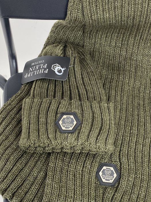 Шапка с шарфом (новые)