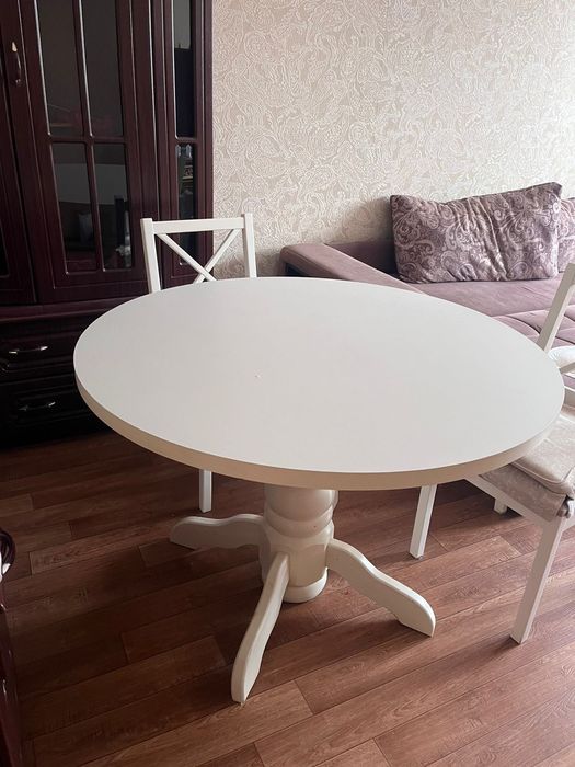 Стол круглый натуральное дерево