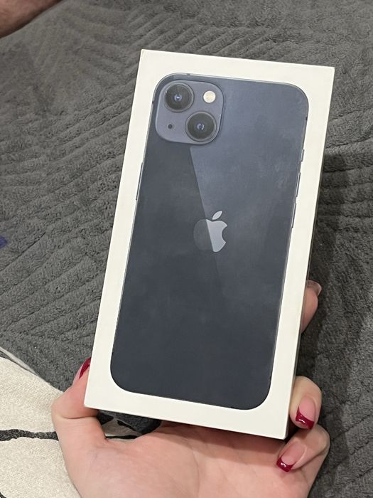 iPhone 13 с гарантией 128гб