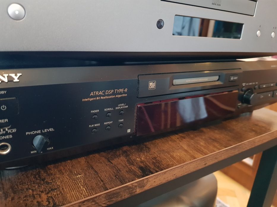 MiniDisc Recorder Sony MDS-JE530