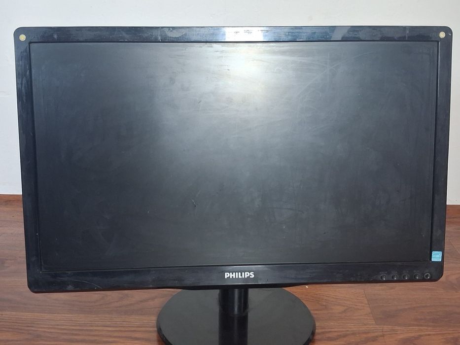 Монитор 21.5" Philips 226V4LSB б/у