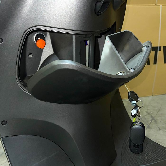 Електрически скутер SPRINT TELSTAR с тип Веспа Vespa дизайн 2025