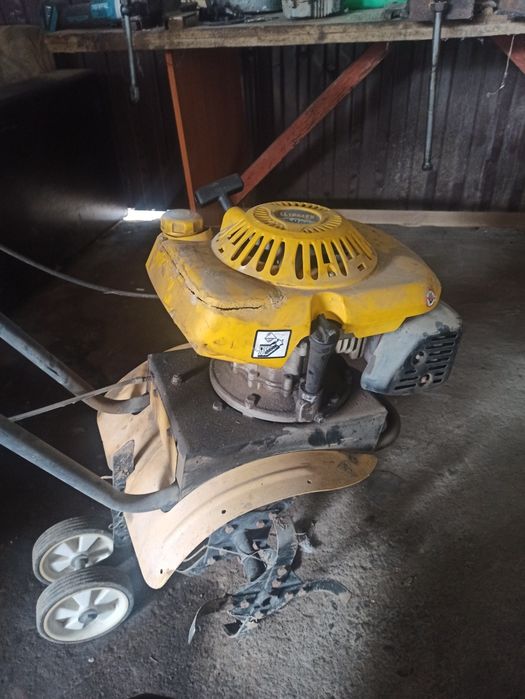 Мотоблок на ходу