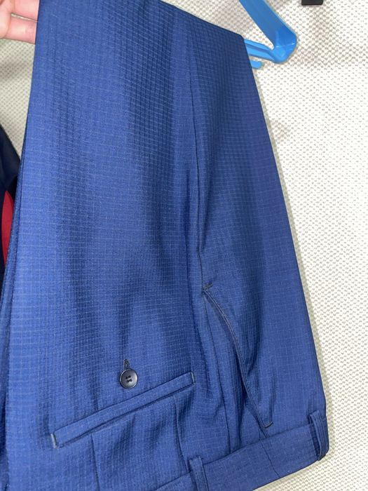 Продам костюм размер46 подростковый