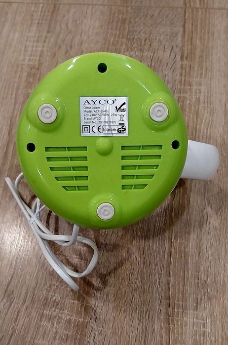Сокоизтисквачка за цитрусови плодове