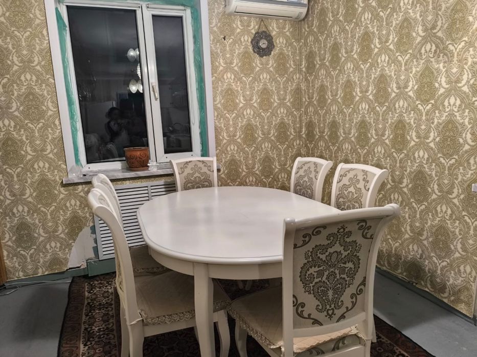 Продам стол со стульями