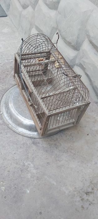 Клетка для птиц.