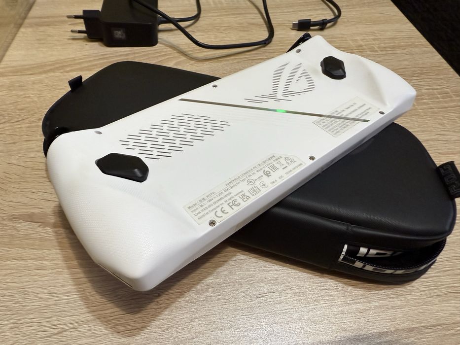 Asus rog ally z1 extreme