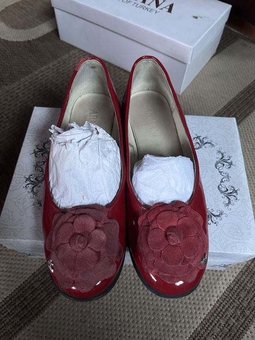 продам обувь для девочек