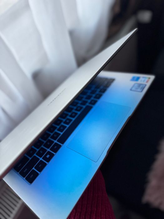 Laptop HUAWEI Mate Book D14, intel core i-5 , Windows 11 , 14 Full HD,