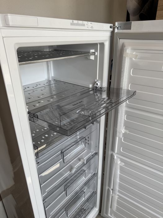 Congelator vertical Arctic