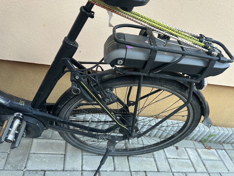 Ebike cube touring hybrid bosch