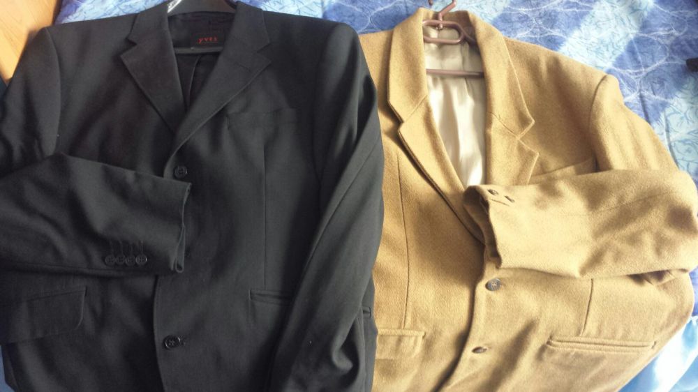 Уникално мъжко сако YVES и още едно вълнено мъжко сако. Без забележки