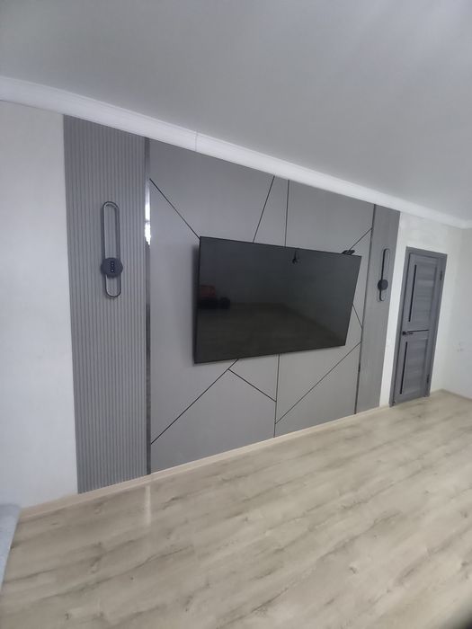 ТВ ЗОНА. Поклейка обоев.