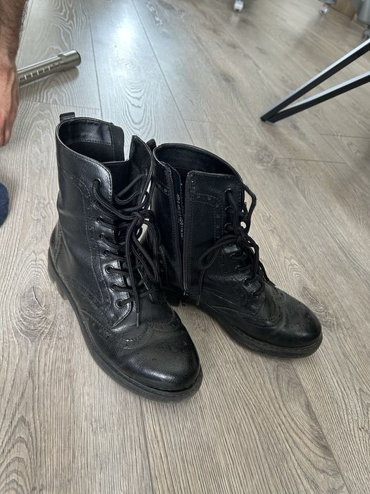 Черни боти Graceland