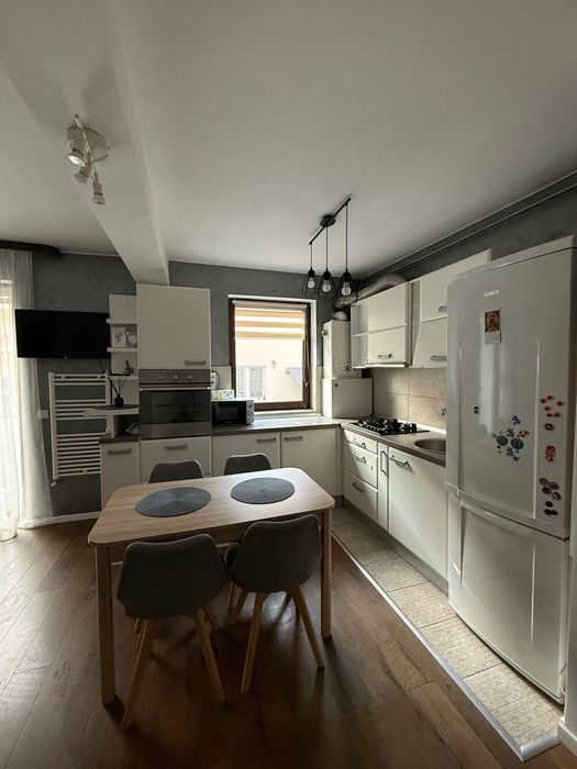 Apartament de inchiriat