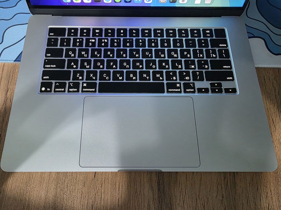 MacBook Air 15 2025 M4 16/512