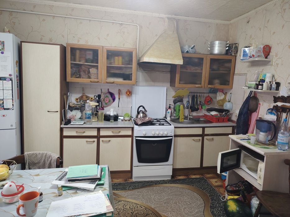Продам 2-х этажный дом