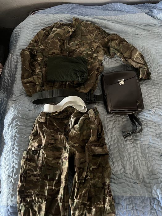 Продам военные вещи для кафедры