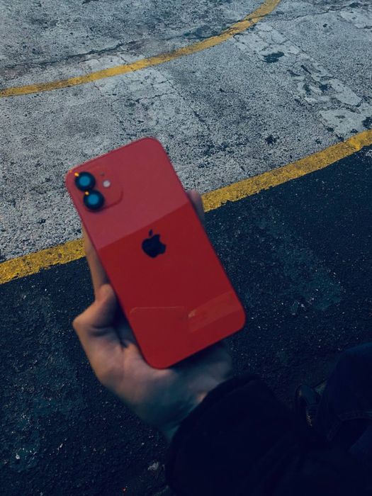 Apple iphone 12 red  64 гб без гарантии