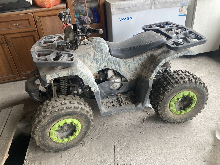 Продам квадроцикл гризли