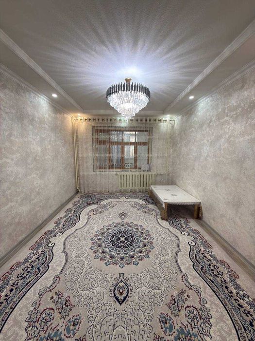 Продается квартира в Яшнабадском районе 22-Авиагородок 2х ком 1-этаж