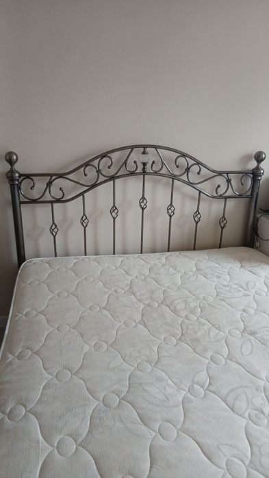 Продам кровать в хорошем состоянии.