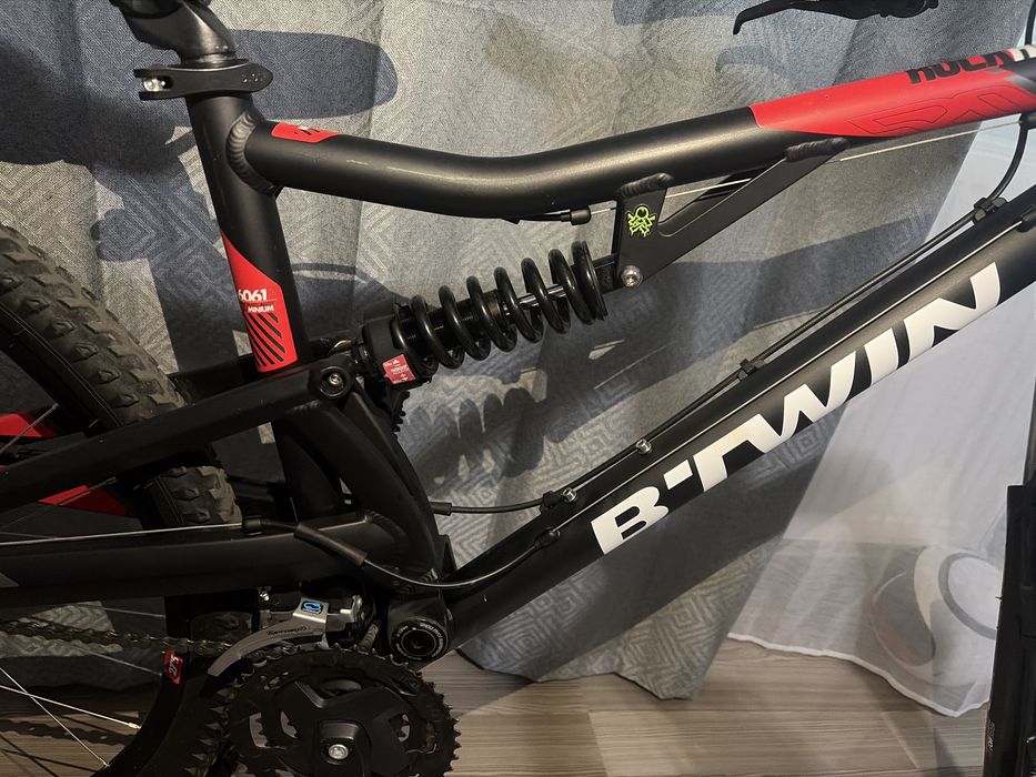 B’twin Rockrider 520s