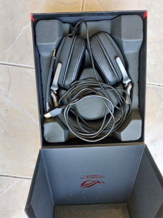Слушалки Asus Delta Rog