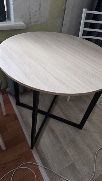 Стол кухонный новый