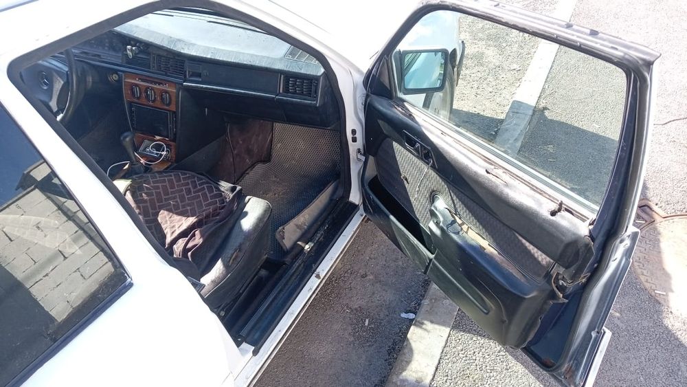 Тез арада сатлады мерс 190