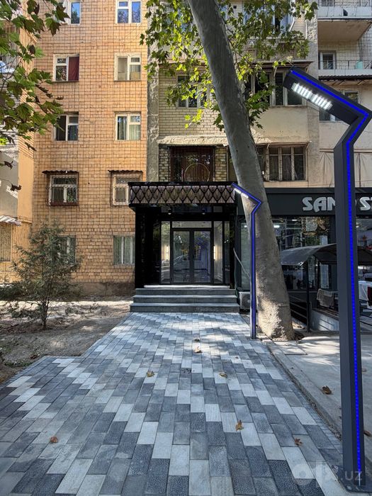 Чиланзар-24 Ширин евро нежилое помещение 65кв.м первая линия срочно