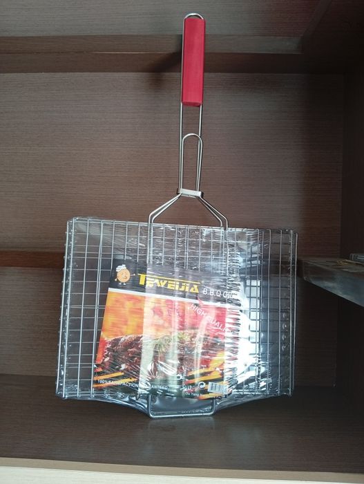 Продам барбекюшницу