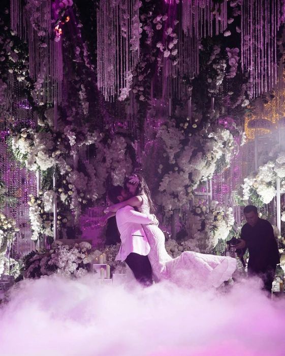 Россыпь страз для оформления свадьбы