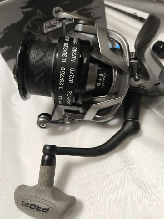 SET 2 Feedere ROBINHAN X SENSE 3.90m 180g + 2 Mulinete PRO FL CH6000