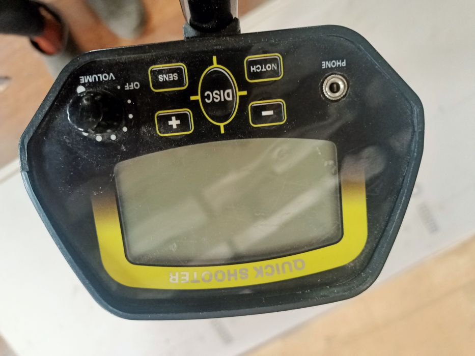 Металоискатель продам