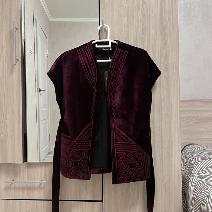 Мужская национальная жилетка