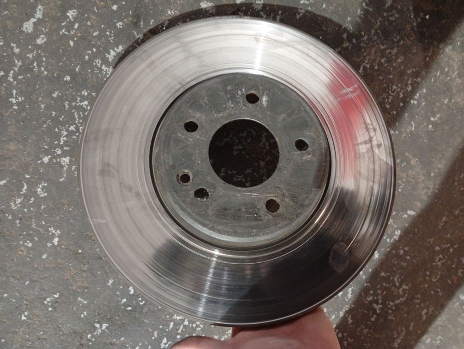 Суппорта с тормозными дисками на Мерседес Е420-430,140