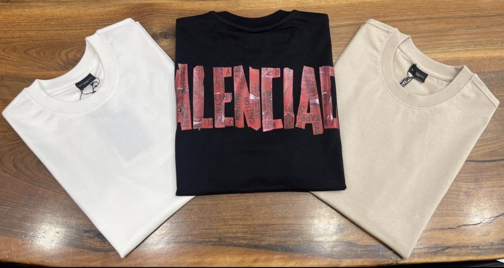 Tricou Balenciaga