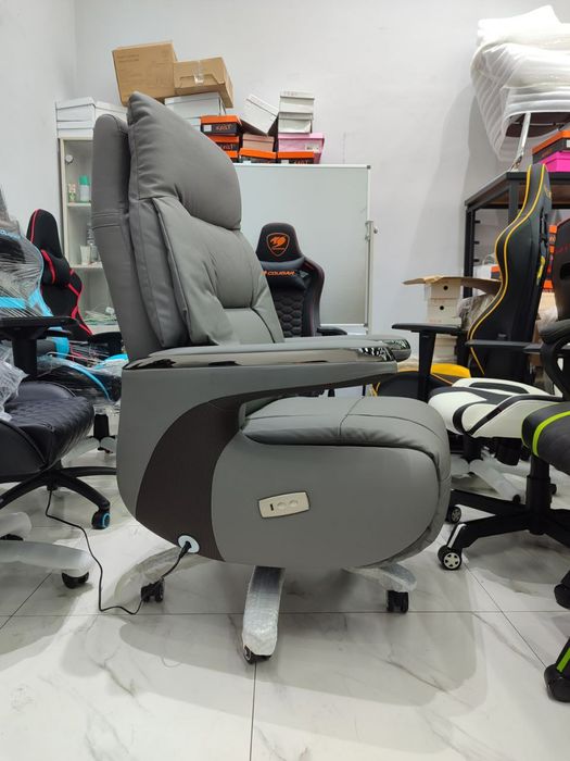 Офисное кресло для руководителя модель Elektro pro