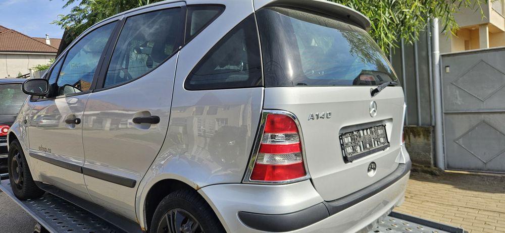Dezmembrez /Piese Mercedes A Classe 140 1.4 Benzina 2003