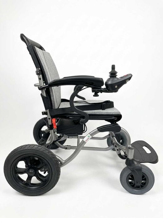 Электрическая инвалидная коляска D130EL