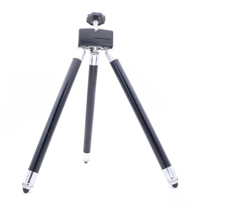 Trepied telescopic
