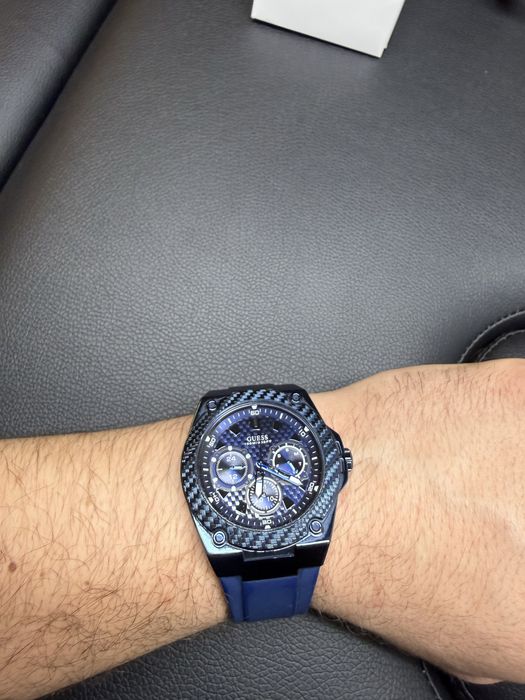 Ceas Guess Legacy Blue Dial, in stare foarte buna.