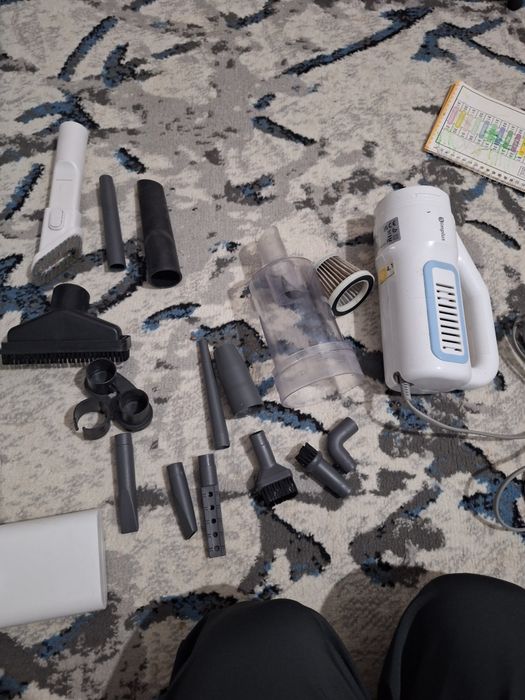 Пылесос Simplus.