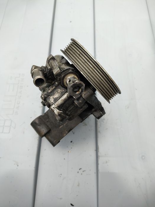 Pompă servodirecție Audi A4 B8 Passat