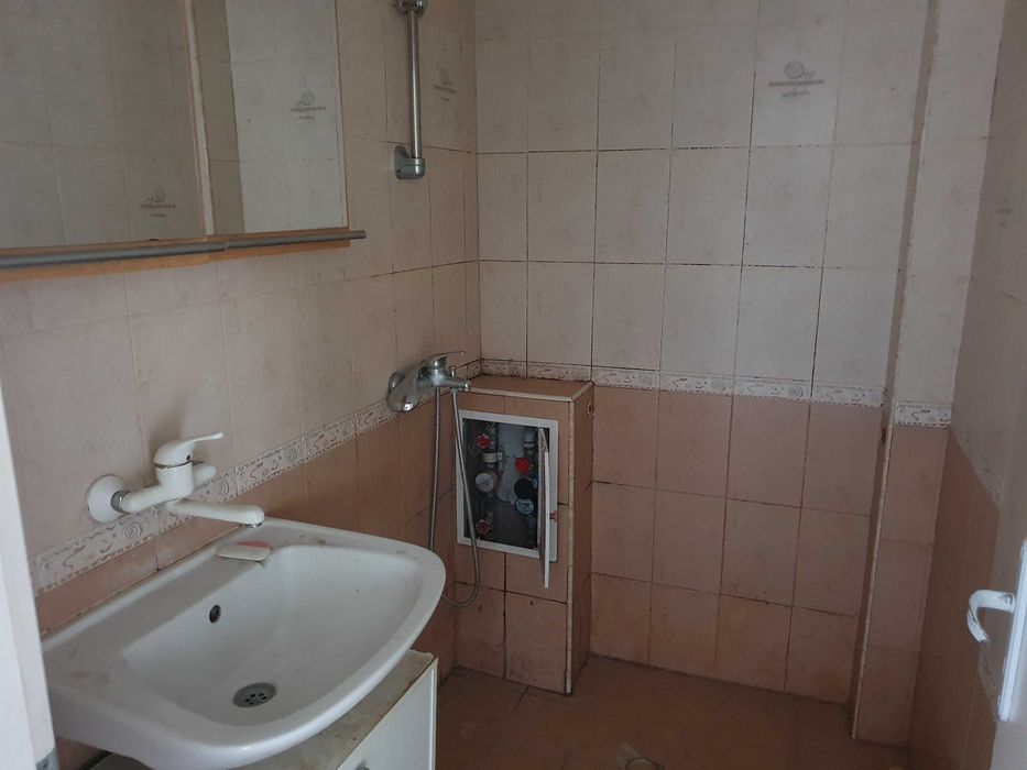 3ст+к,мон.,95кв.м.,ет.7,ремонтирани баня и кухня,Виенската сладкарница